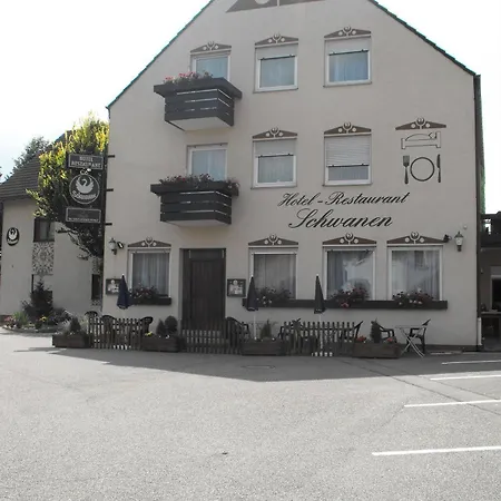 Schwanenhotel Hotel 2*